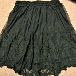 Dark green lace skirt forever 21 NEW!
